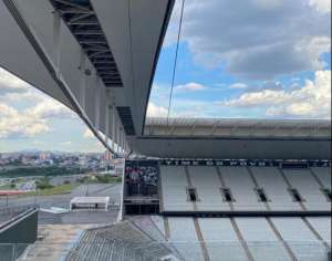 Corinthians monta tirolesa no estádio para atrair visitantes