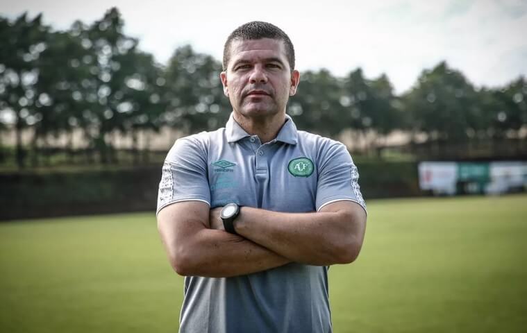 Louzer fala em fazer história na Chapecoense com o título da Série B