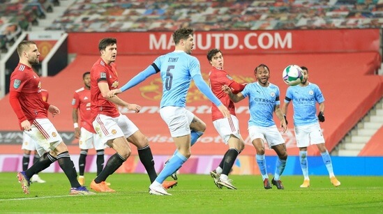 COPA DA LIGA INGLESA: Brazuca marca, City elimina United e está na final