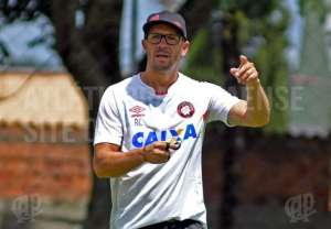 Paulista A3: Votuporanguense contrata técnico com passagem pelo Athletico