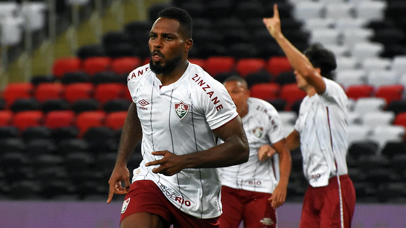 Fluminense derrota o Flamengo
