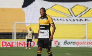 Santo André anuncia ex-volante de Ceará, Náutico e Sport para o Paulistão