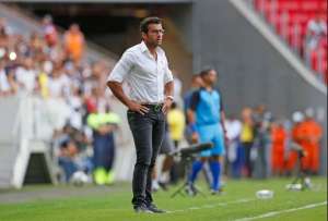 Após demissão de Chamusca, Fortaleza se aproxima de técnico ex-Botafogo