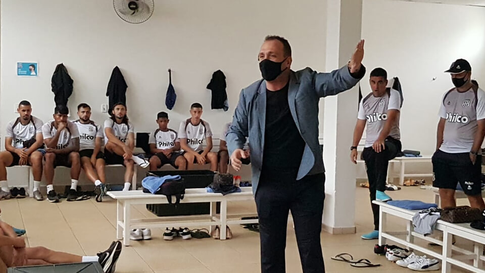 Dirigente da Ponte revela desejo de manter “espinha dorsal” para temporada 2021