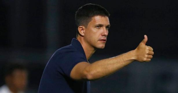 Maurício Barbieri é o técnico da seleção FI