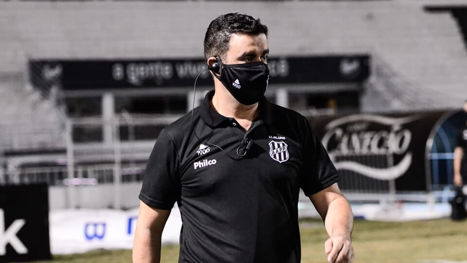 Série B: Executivo vê Fábio Moreno preparado para seguir como técnico da Ponte