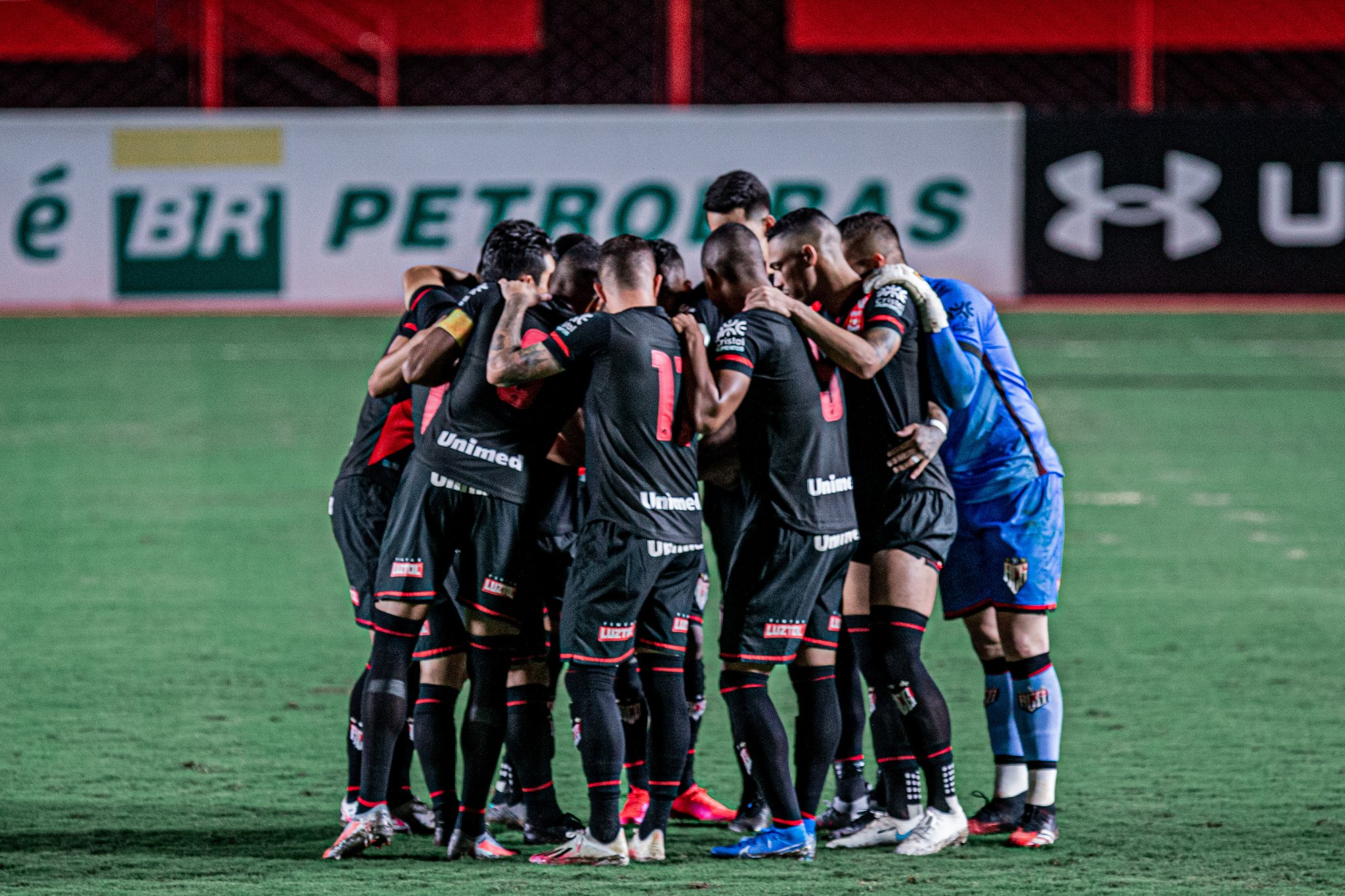 Com novidades, Atlético-GO tenta engrenar diante do Bahia