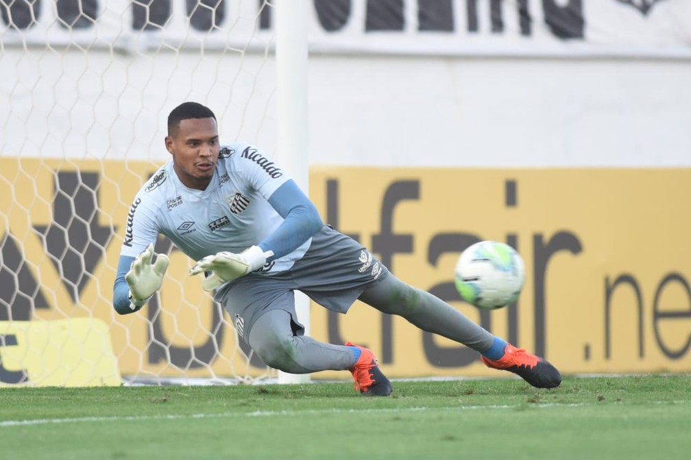 Dupla do Santos testa positivo para covid-19 na Argentina