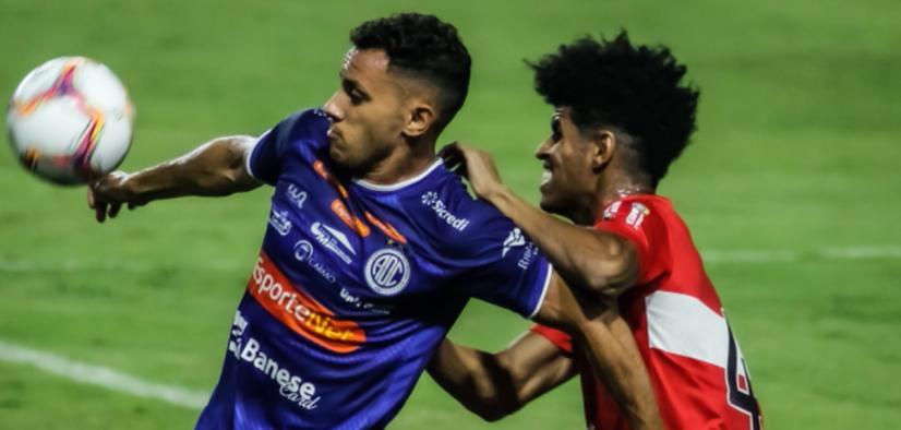 Confiança foi bem marcado e não teve chances