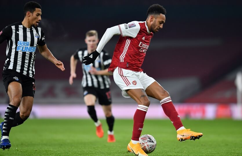 COPA DA INGLATERRA: Arsenal sofre, mas derrota o Newcastle e avança