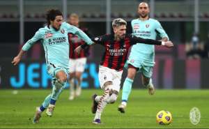 ITALIANO: Milan ganha do Torino por 2 a 0 e se mantém na liderança isolada