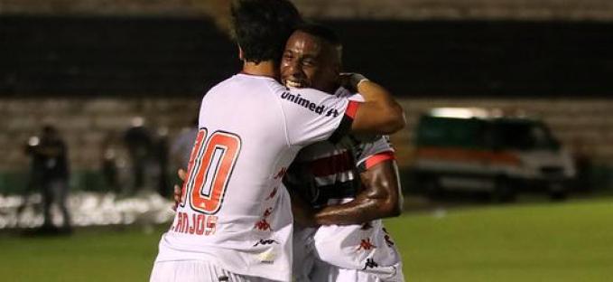 JEFERSON FEZ  FESTA PELA TERCEIRA VEZ