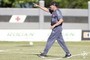 Vasco tenta se distanciar da degola e Botafogo joga últimas fichas contra queda