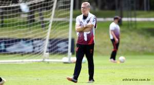 Técnico do Athletico Paranaense, após Athletiba, diz que 
