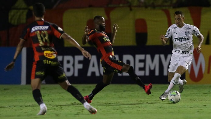 Sport pede anulação do jogo contra o Palmeiras e não quer mais VAR