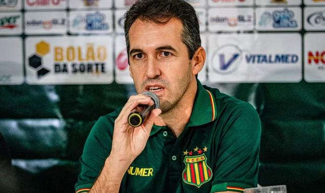 Léo Condé terá alterações no Sampaio. (Foto: Lucas Almeida)