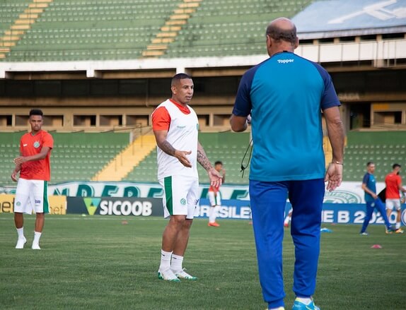 Série B: Ex-Ponte perde espaço no Guarani e sequer é relacionado