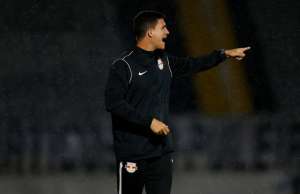 Treinador do Red Bull Bragantino critica arbitragem por pênalti e acréscimos