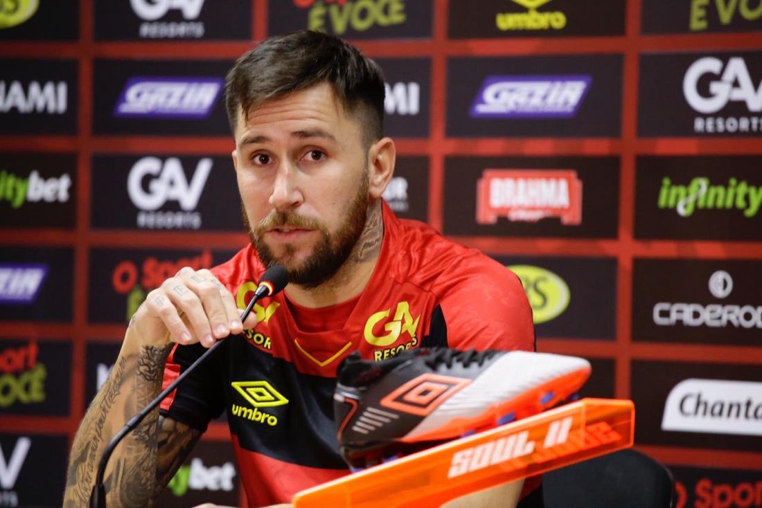 Meia do Sport pede valor milionário e rescisão do clube na Justiça