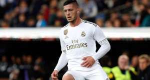 Contratado por 60 mi de euros, atacante é emprestado pelo Real Madrid a clube alemão