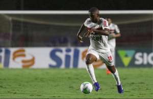 São Paulo recusa proposta por Toró e clube espanhol monitora o jogador