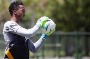 ​Goleiro foca em sequência do Sport e crê em vitória sobre o Fluminense