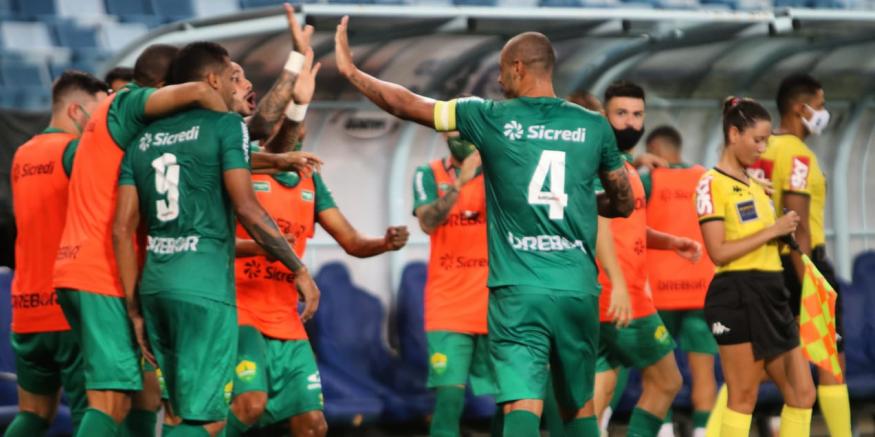 SÉRIE B: Cuiabá quer dar outro passo rumo ao acesso e Guarani busca seguir vivo