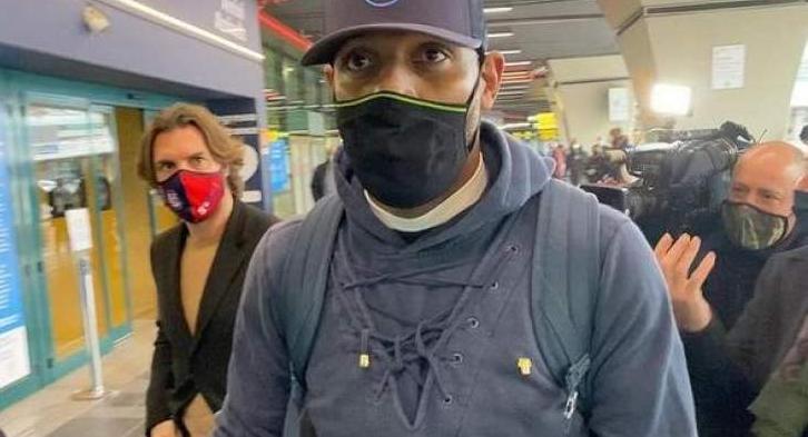 Sem documentação, ex-Seleção tem estreia adiada na 4ª divisão da Itália