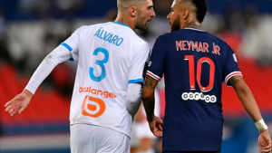 Neymar e zagueiro do Olympique trocam provocações após título do PSG