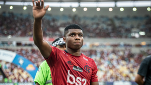 Flamengo acerta últimos detalhes para negociar atacante com clube japonês