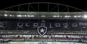 Botafogo coloca Nilton Santos à disposição para virar posto de vacinação