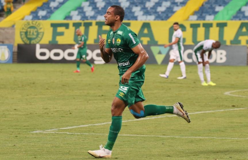 Cuiabá derrota o Guarani