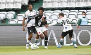 Vasco x Coritiba - Equipes duelam por fuga do fantasma do rebaixamento