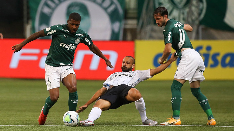 Palmeiras 1 x 1 Grêmio – Verdão cede empate no fim e segue longe do líder