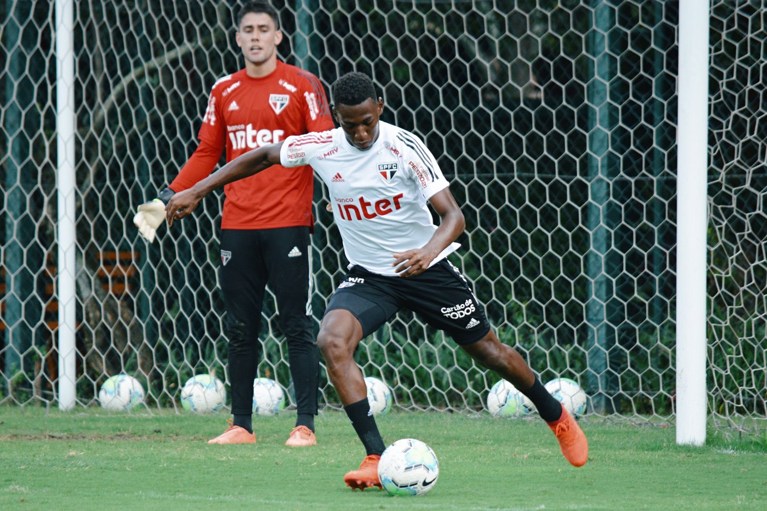 Athletico-PR x São Paulo – Tricolor tem ‘jogo duro’ para continuar na liderança
