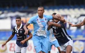 Série C: Zagueiro do Londrina relembra críticas antes do Brasileiro e celebra acesso