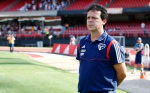 Em queda, São Paulo defende 1° lugar na casa do Athletico-PR, onde não rende bem