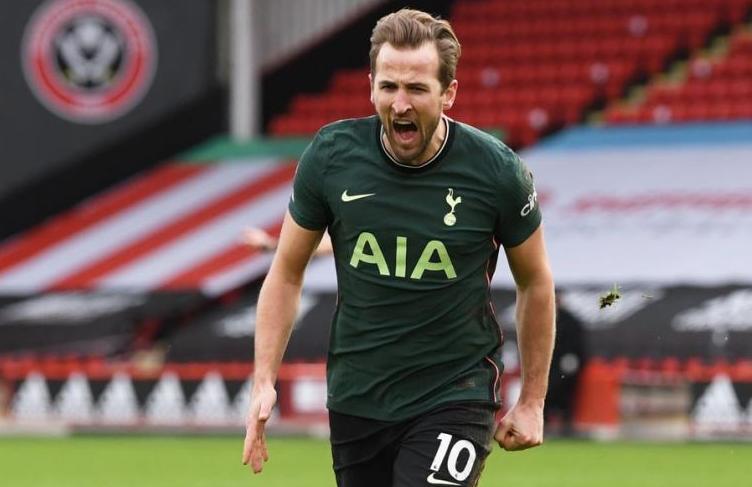 INGLÊS: Kane marca, Tottenham bate o lanterna e encosta nos líderes