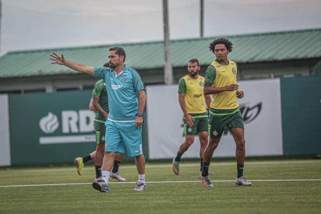 Gustavo Morínigo testou positivo para covid-19