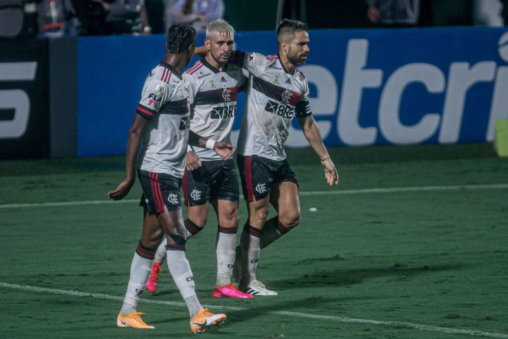 Com goleadas de Fla e Palmeiras, confira TODOS os resultados do dia Com goleadas de Fla e Palmeiras, confira TODOS os resultados do dia