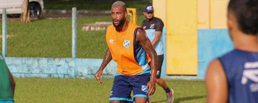 Paulista A2: Taubaté confirma experiente ex-zagueiro de Guarani e Figueirense