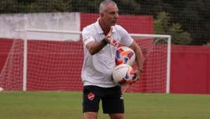 Após Frontini, Vila Nova acerta com outros três reforços para 2021