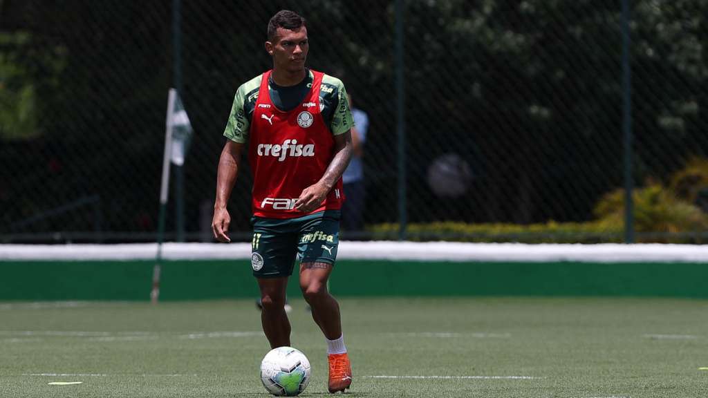 Gabriel Veron retornou aos treinamentos no Palmeiras (Foto: Cesar Greco/Palmeiras)