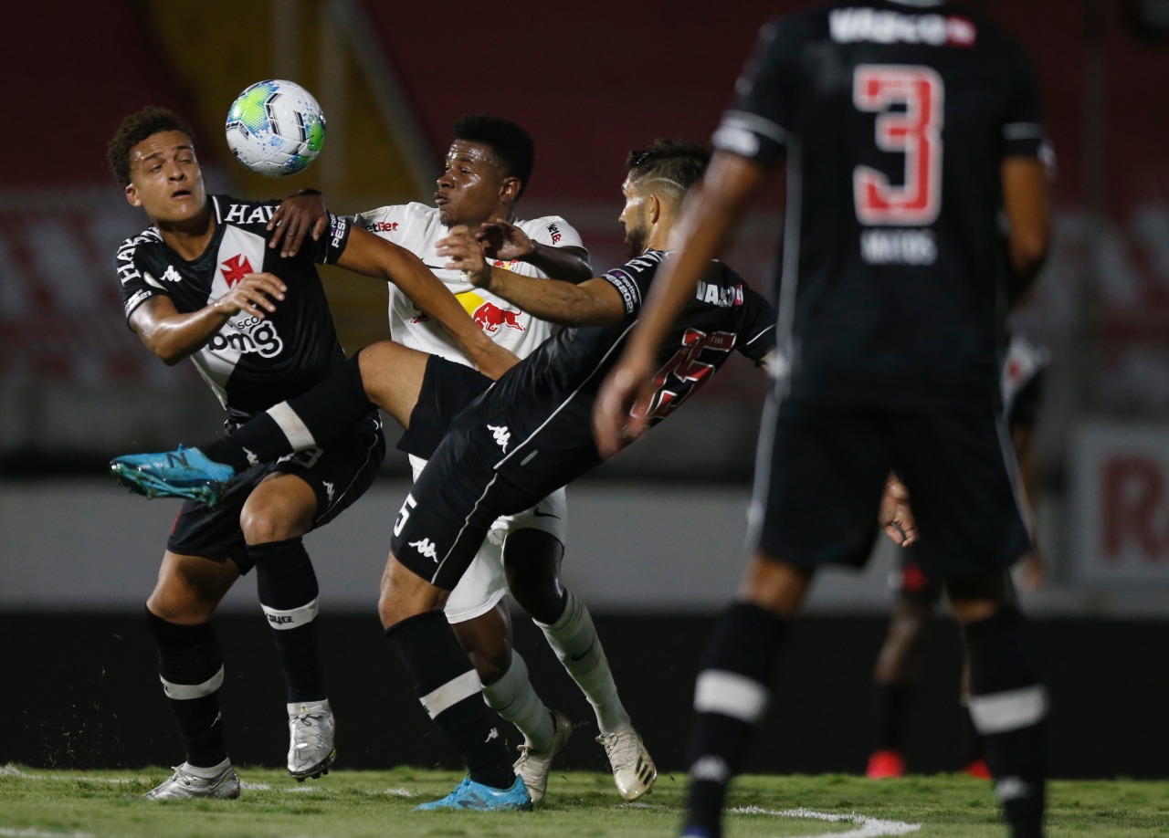 Gabriel Pec diz que Vasco ‘não merecia’ ser goleado pelo Red Bull Bragantino