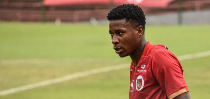 Maykinho exalta força do elenco da Portuguesa e destaca ‘disputa interna’ (Foto: Ronaldo Barreto/NETLUSA)