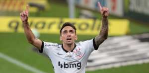 Meia festeja 'resposta rápida' do Corinthians e o terceiro gol em quatro jogos