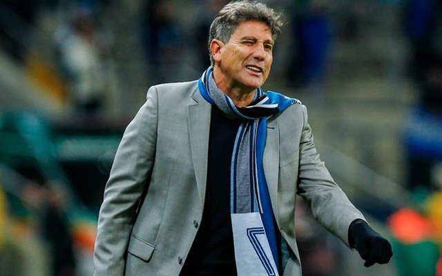 Renato Gaúcho poderá ter problemas para escalar o meio-campo do time. Foto: Twitter/Divulgação
