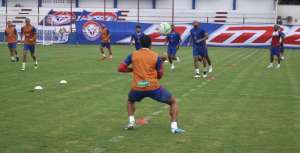 Sem trio, Fortaleza faz duelo direto contra degola frente ao Atlético-GO