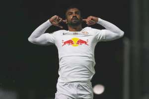 Zagueiro testa positivo para covid-19 e é desfalque de última hora do RB Bragantino