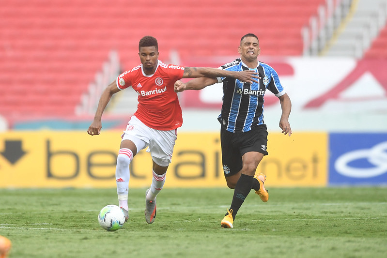 Internacional 2 x 1 Grêmio - Colorado quebra tabu, elimina rival e fica perto da taça 3 0002050524105 img
